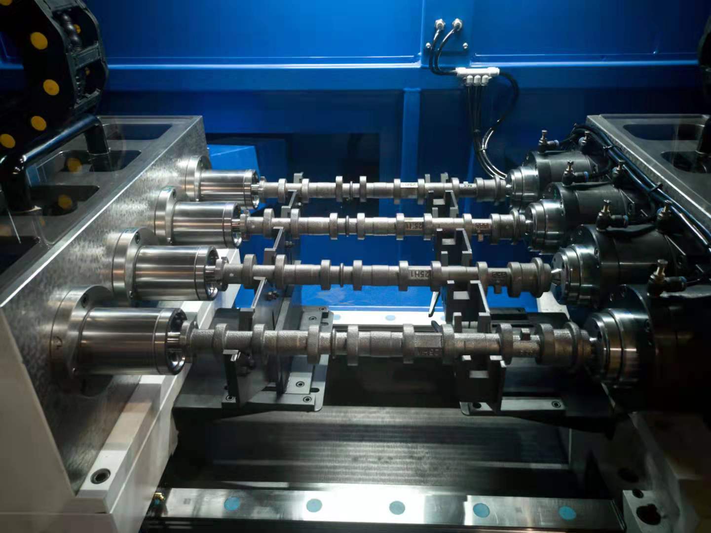 汽车零部件加工 凸轮轴台阶油孔枪钻高效加工技术